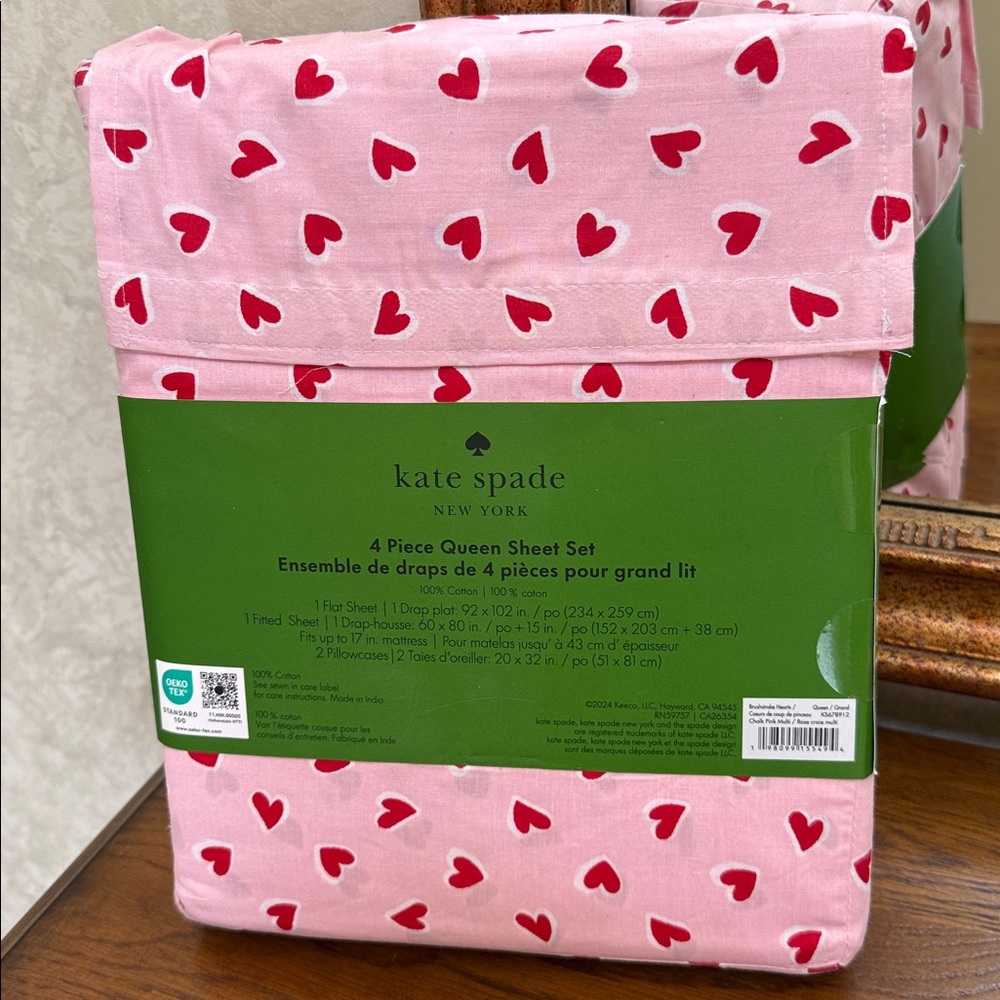 Kate Spade Pink and Red Heart Queen Sheet Set. Pink background. 100% cotton. - Picture 7 of 9